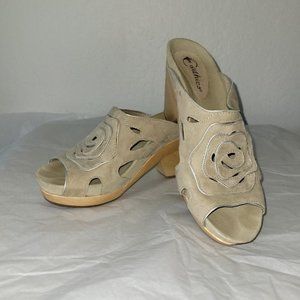 Earthies Topez Beige Sandals